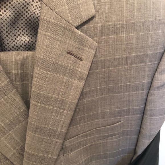 Men’s suits - Picture 4 of 13